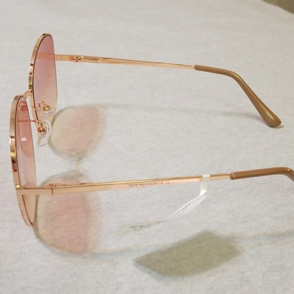 Vince Camuto Sunglasses, New w/ tag